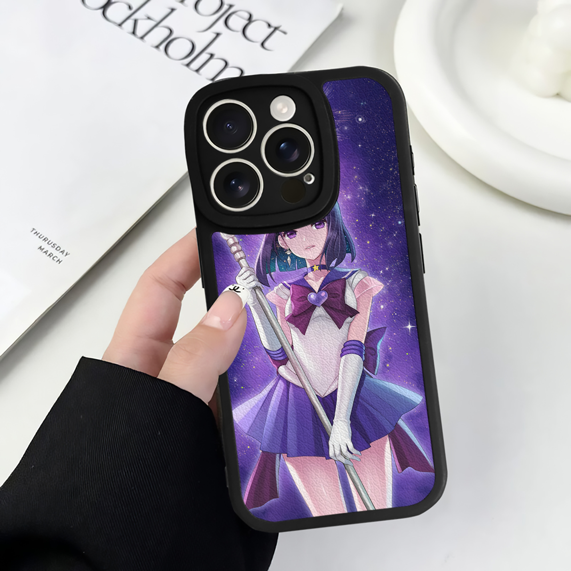 （画像用） 美少女戦士セーラームーン Sailor Moon 【iPhone 16シリーズ対応】シリコンスマホケース（レザー調） 材質：シリコン